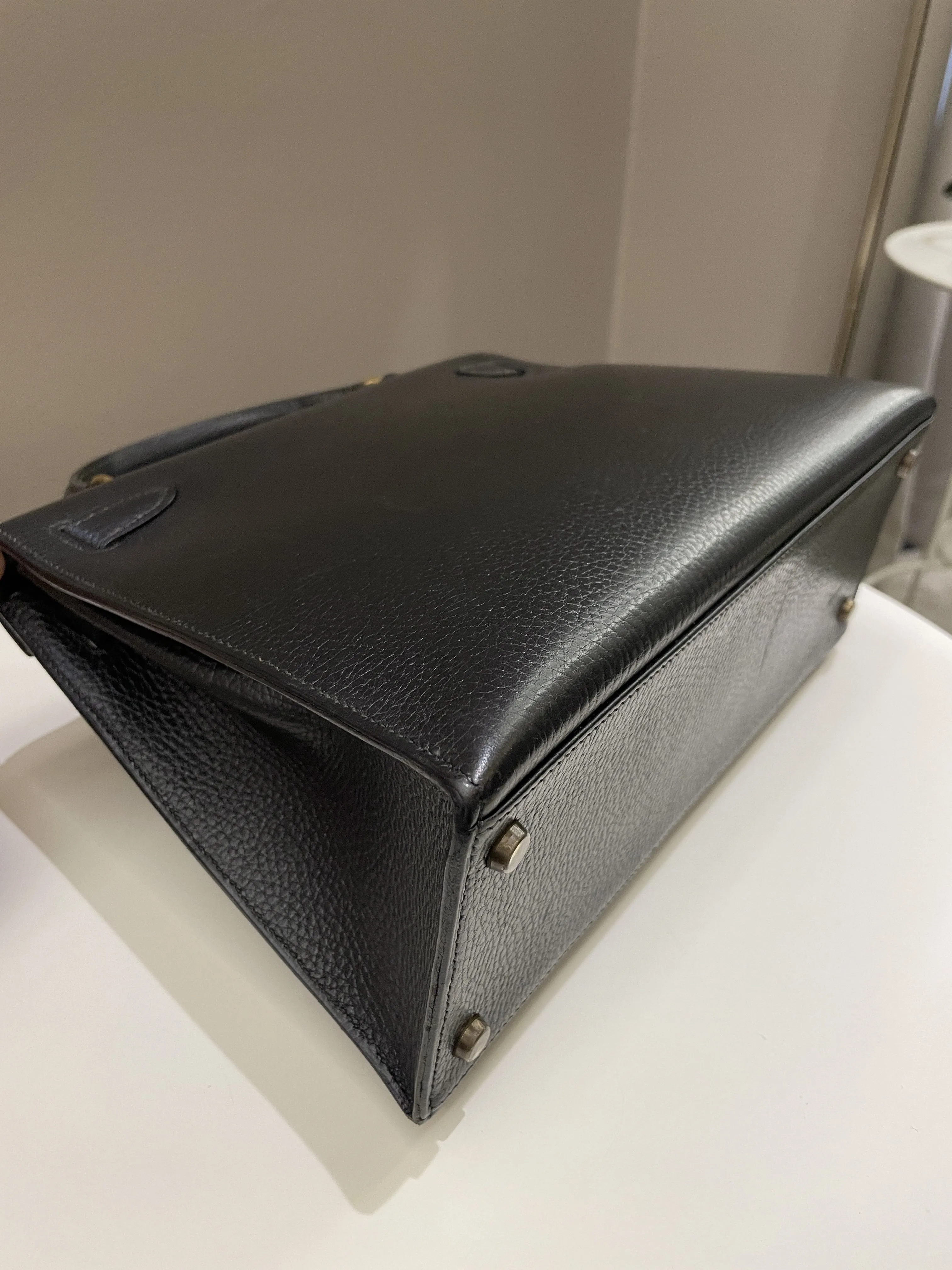 Hermes Vintage Kelly 28 Black Ardennes