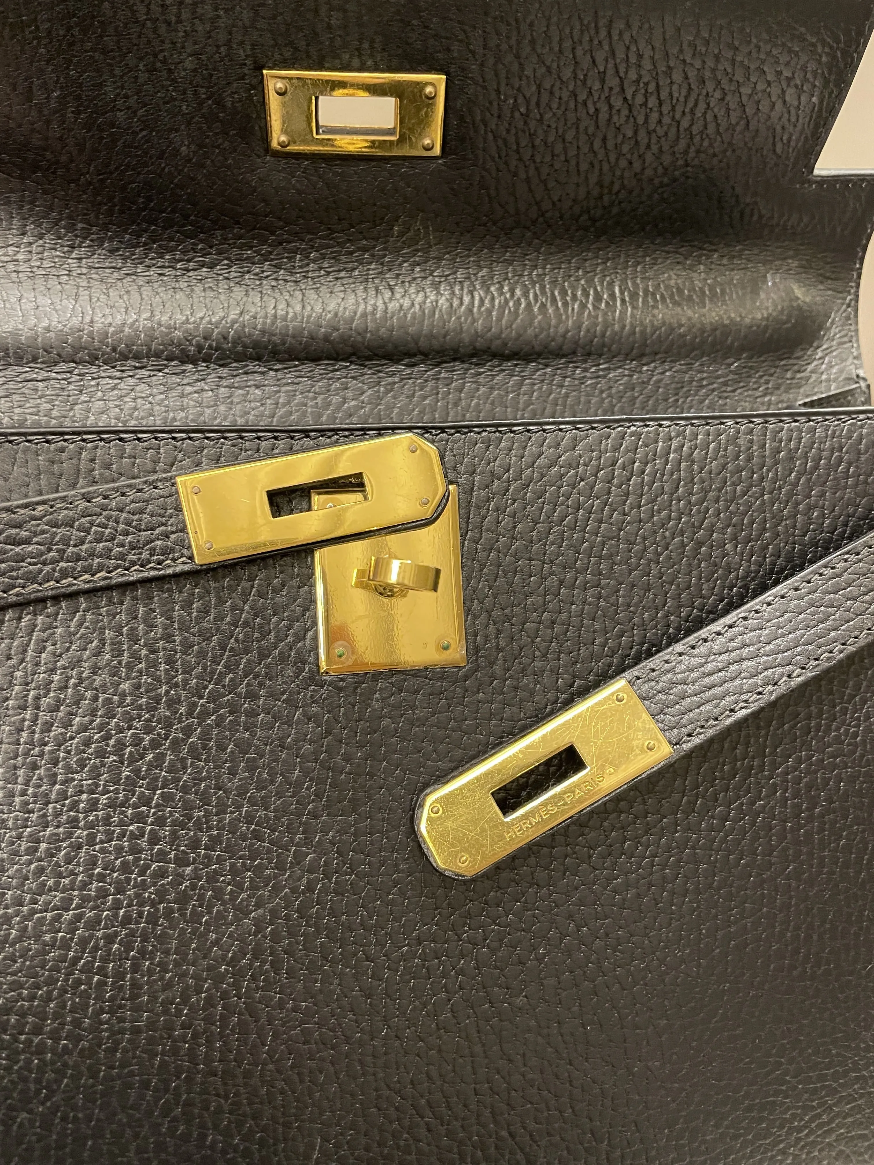 Hermes Vintage Kelly 28 Black Ardennes