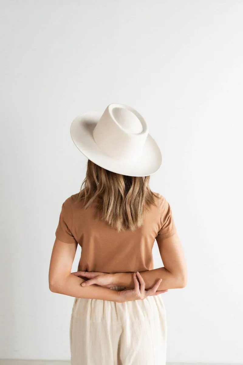 Ty Upturned Brim Hat - Off White