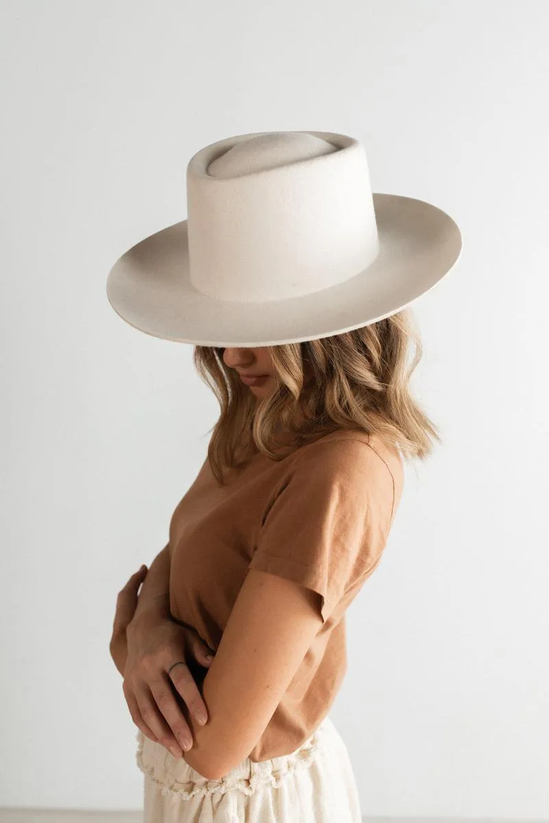 Ty Upturned Brim Hat - Off White