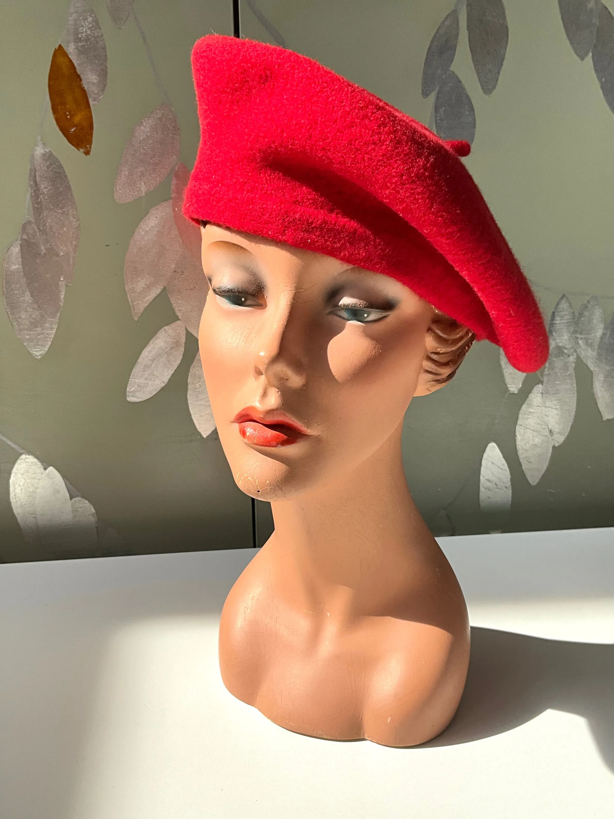 Vintage Red Wool Basque Beret, De Luxe